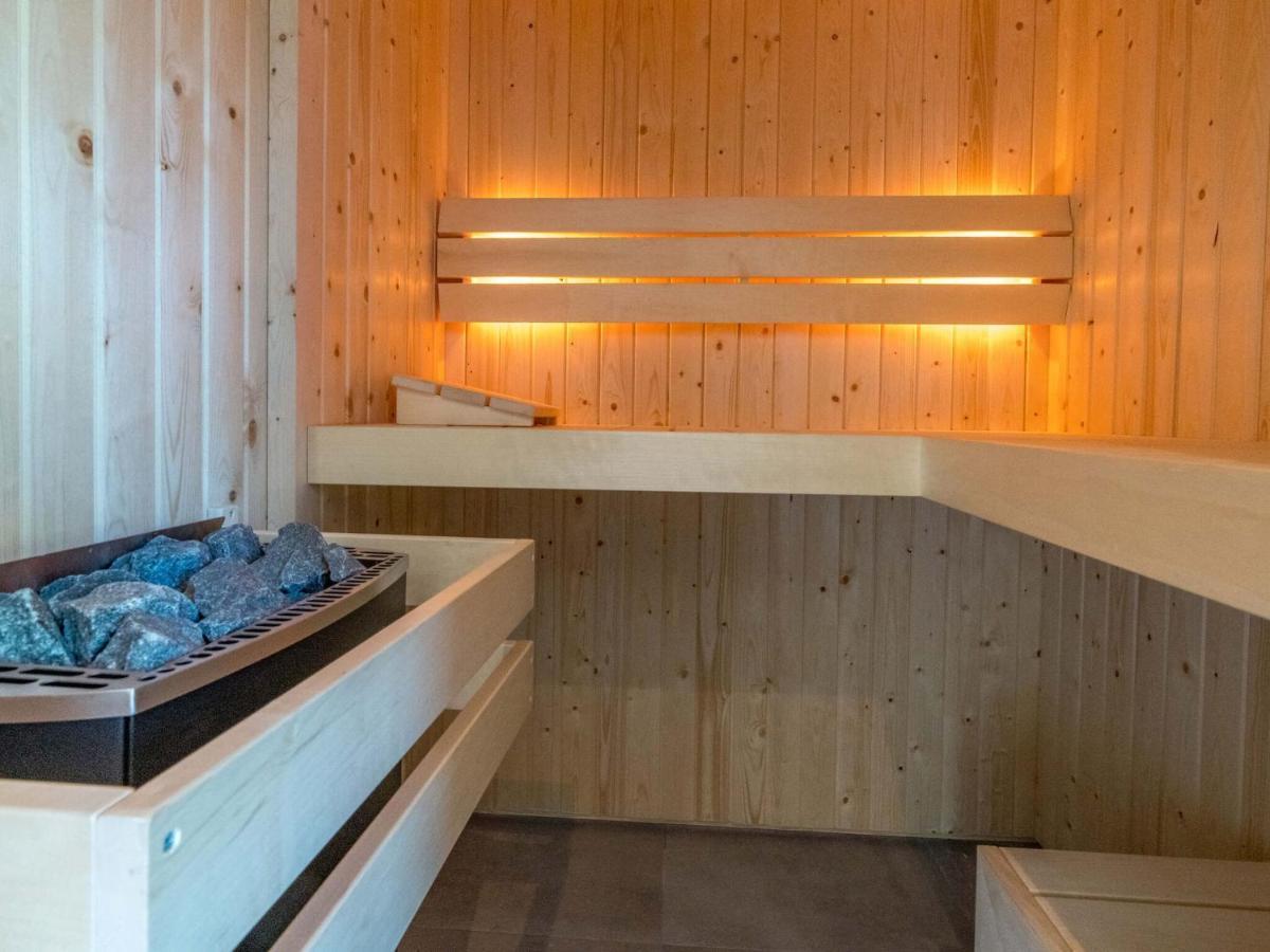 Fantastic Holiday Home With Sauna Westermient Zewnętrze zdjęcie